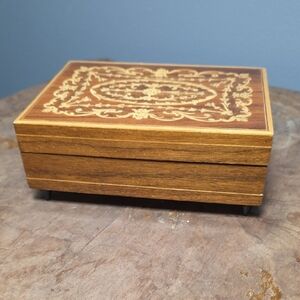 Edelweiss - Swiss Musical Movement Music Box